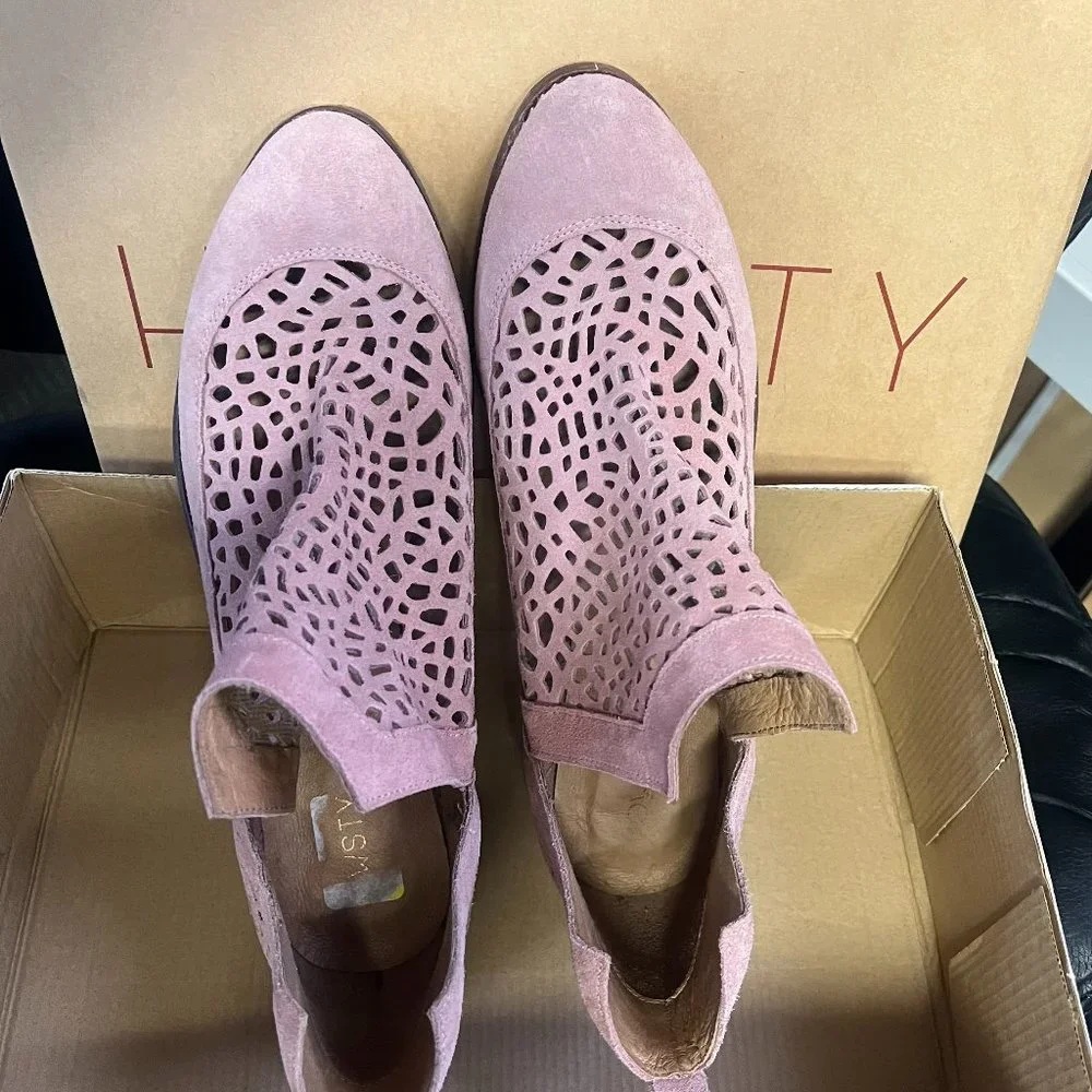 Anthropologie Howsty Nekal Pink Perforated Ankle Boot‎ Size-41  NWB